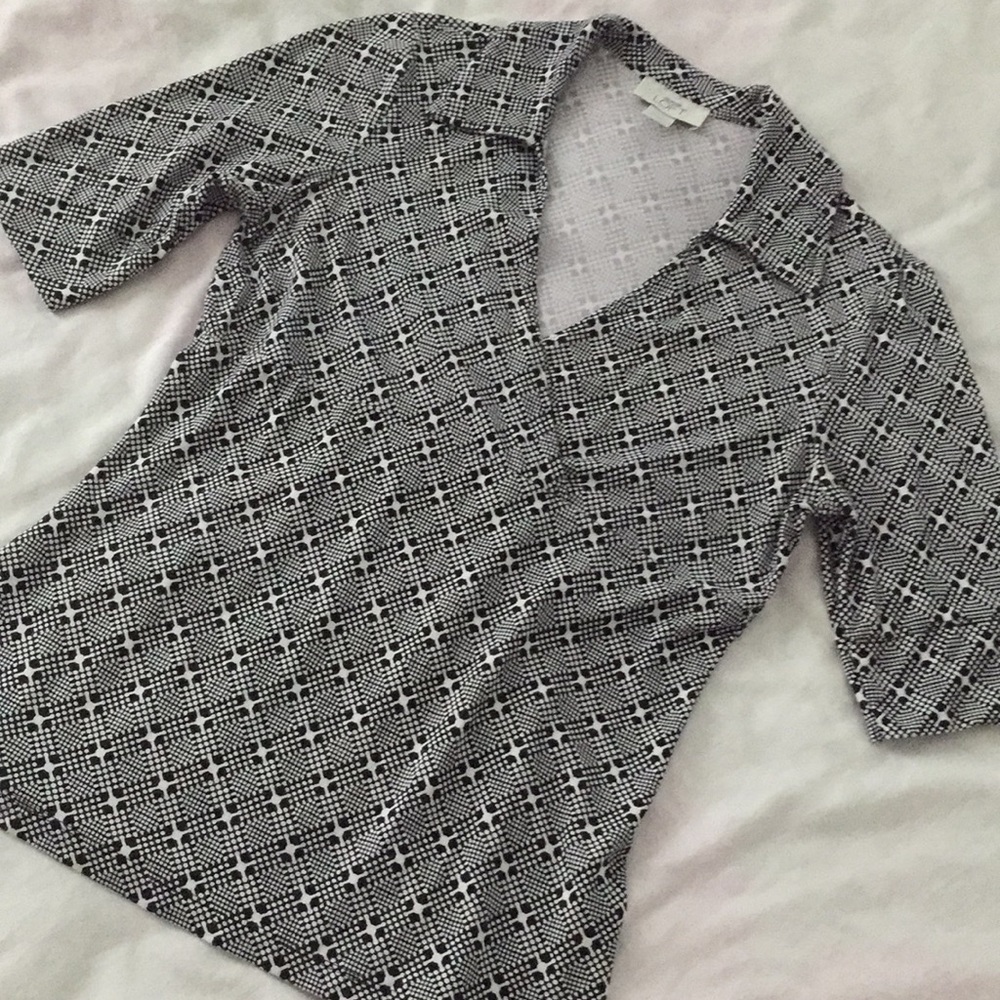 LOFT soft stretchy V neck surplice wrap top size M